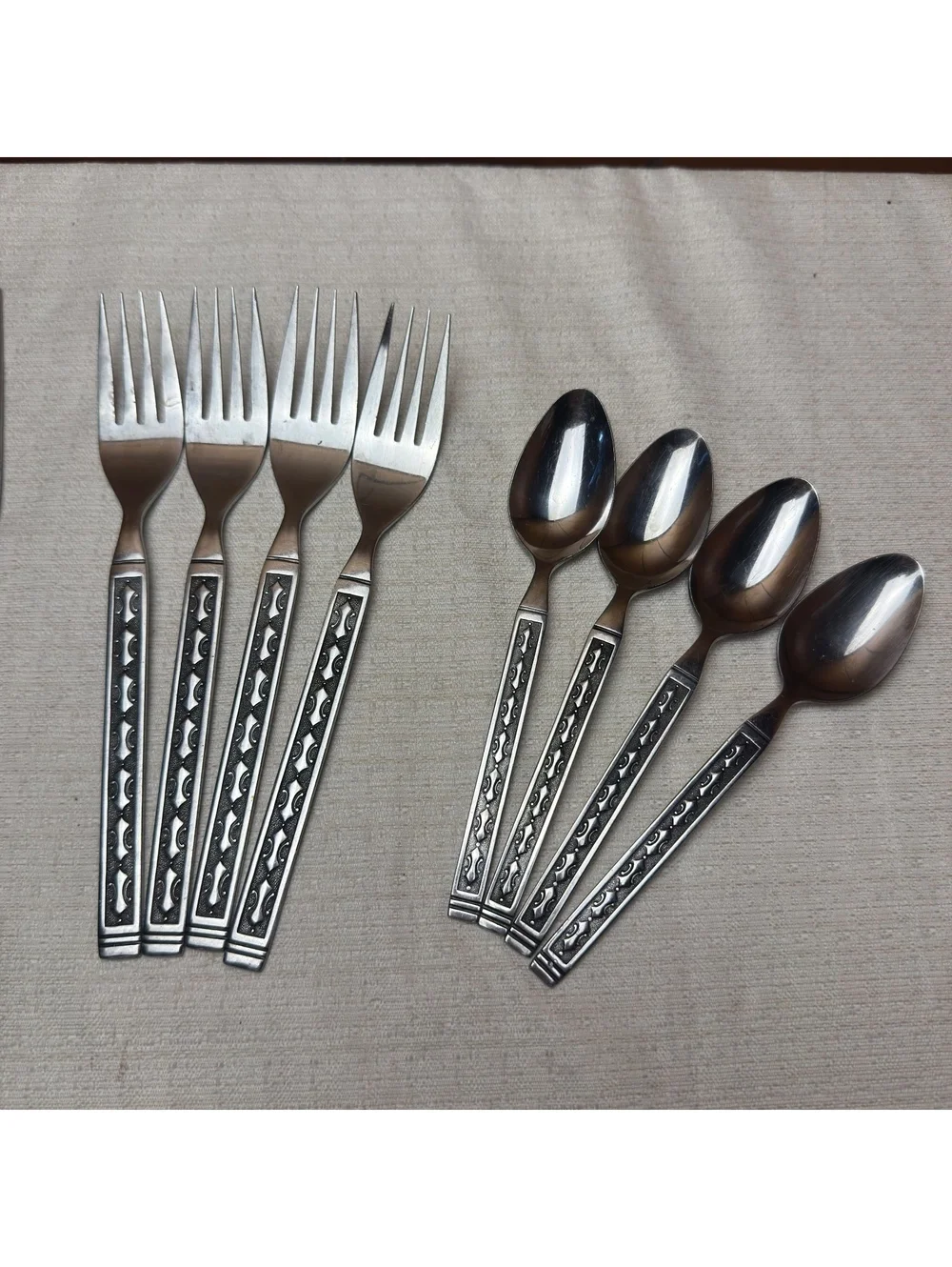 Vintage Douglas Stainless Flatware Set 16 Piece Korea Ornate MCM Service 4